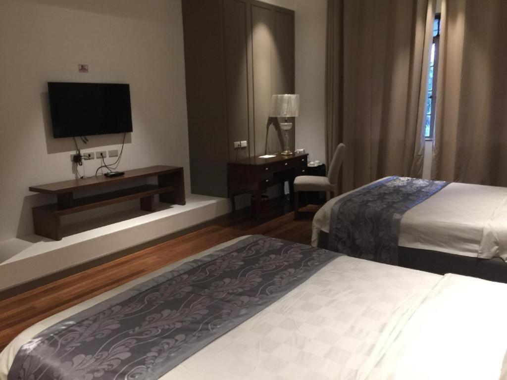 Avenue Suites Hotel&Spa Bacolod Extérieur photo