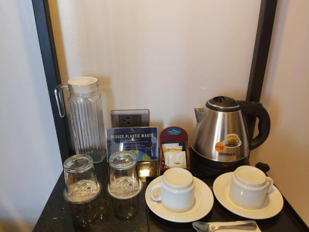 Avenue Suites Hotel&Spa Bacolod Extérieur photo